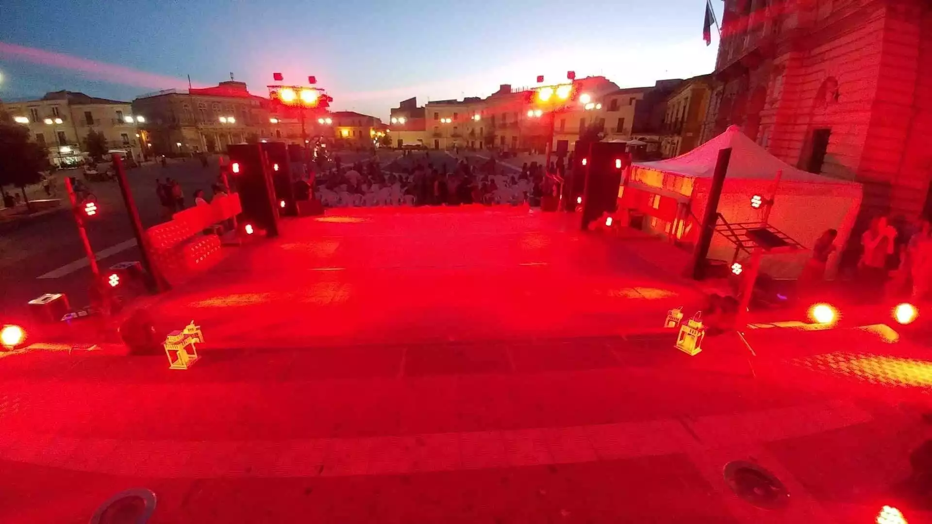 PAR64 LED P300 +AUV F-WDMX