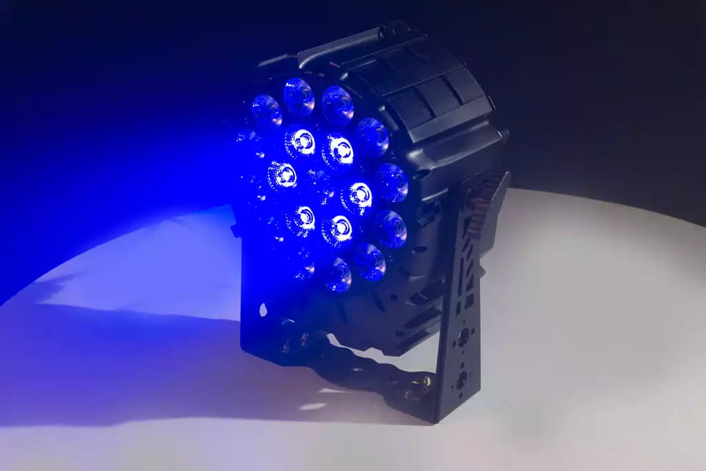 PAR64 LED P1910
